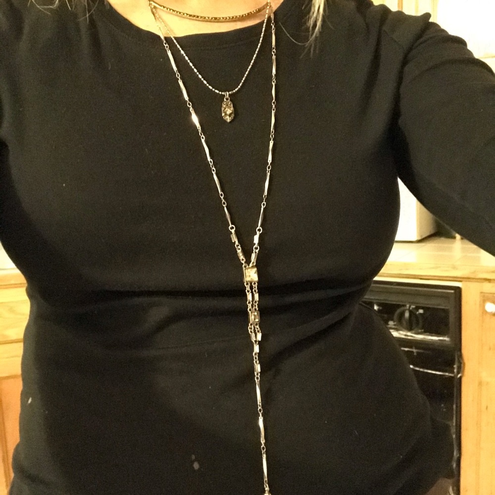 Silver Layered Necklace⚜️ - Picture 9 of 9